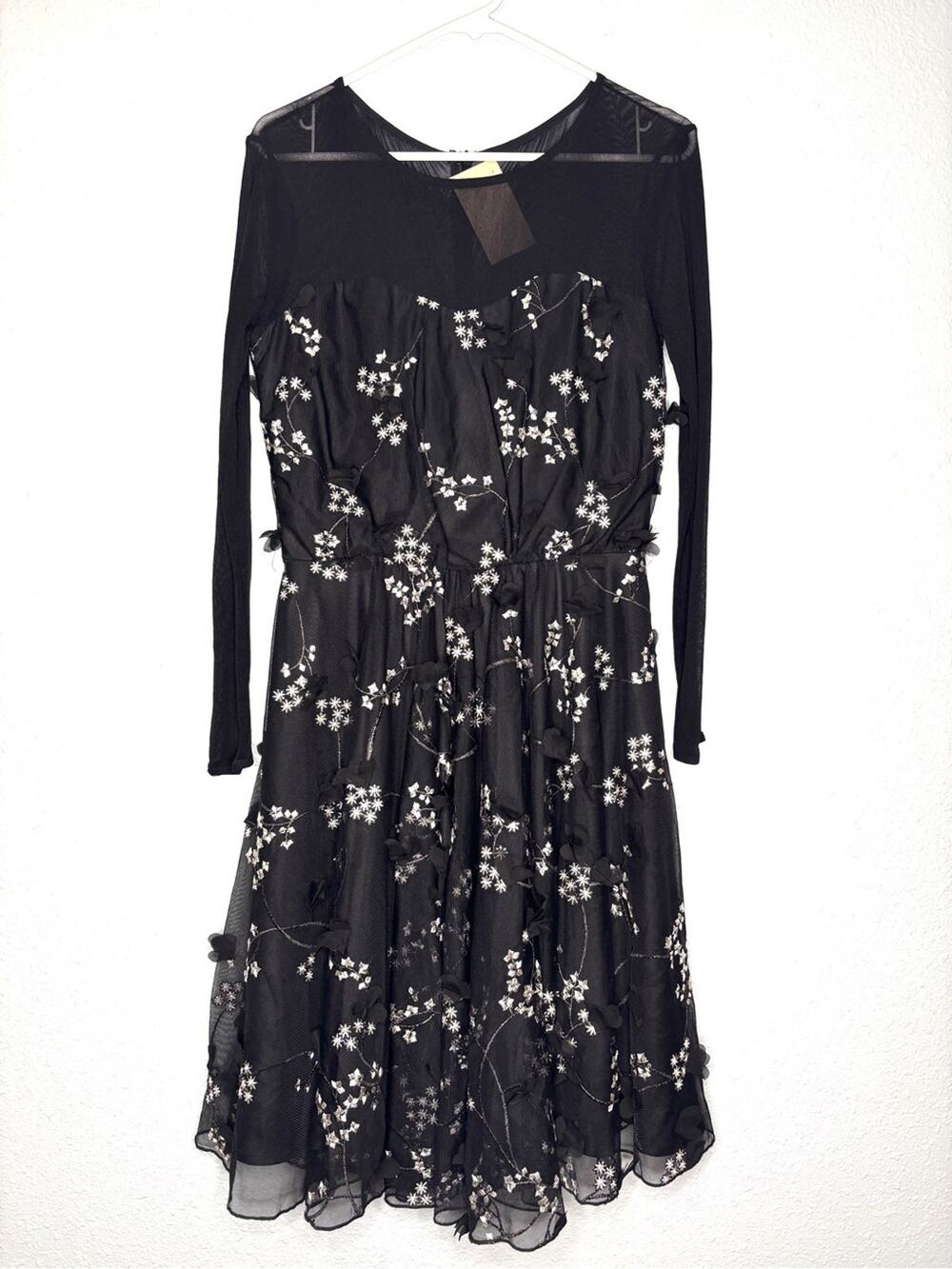 Eva by Eva Franco Black Petal Applique Embroidered Formal Dress 2